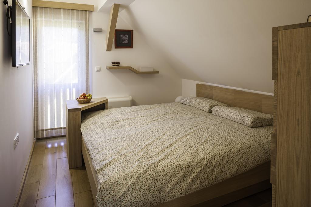 Guest House Kalska Domacija Semic Pokoj fotografie